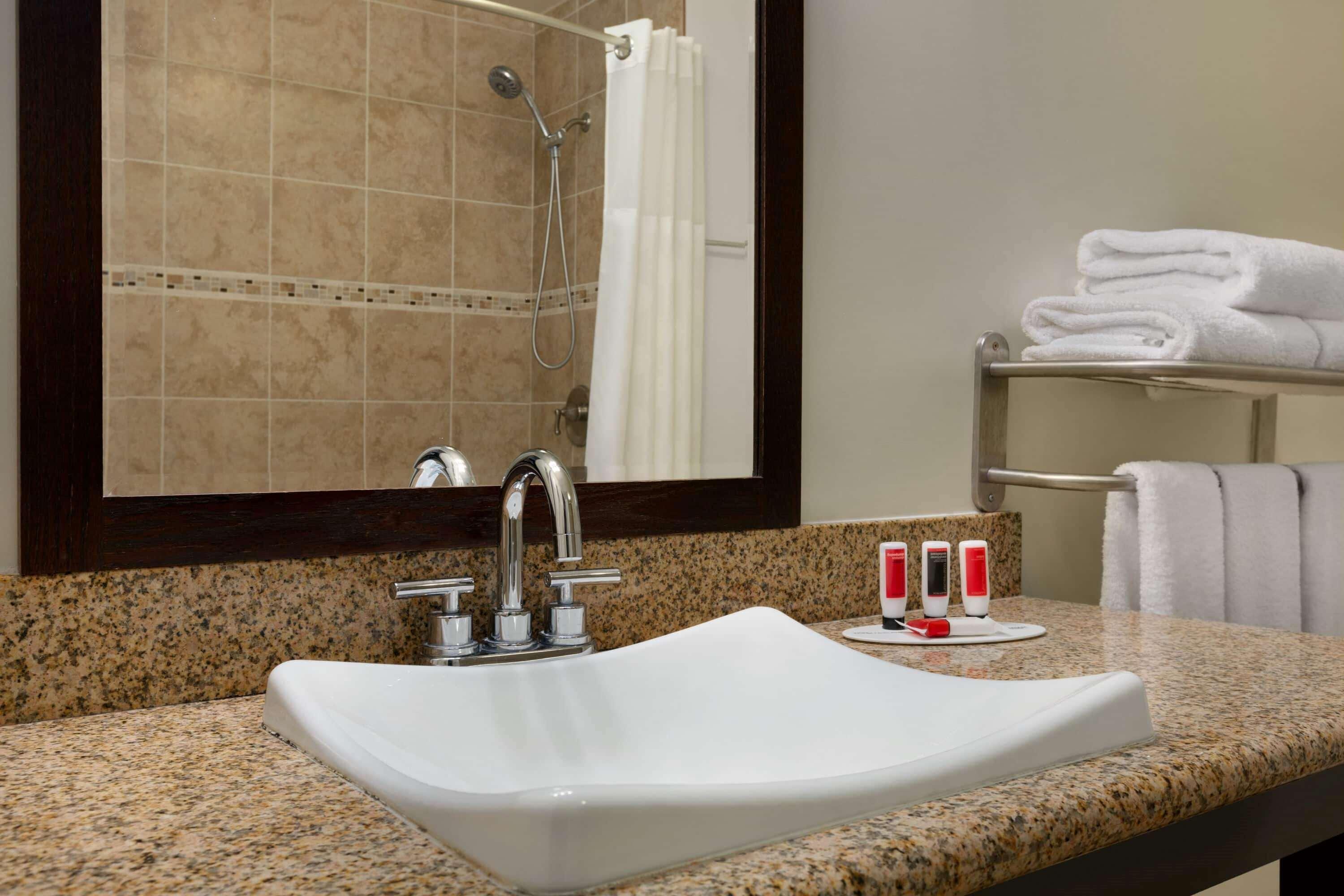 Ramada By Wyndham Oakland Downtown City Center Zewnętrze zdjęcie